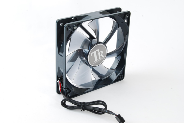Image shows the Thermalright MUX-120 CPU Cooler fan.